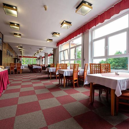 Hotel Sasanka Татранска Ломница Экстерьер фото