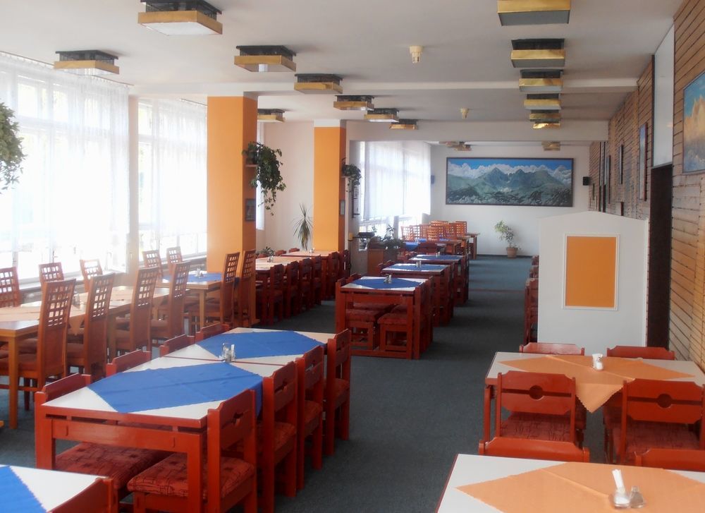 Hotel Sasanka Татранска Ломница Экстерьер фото